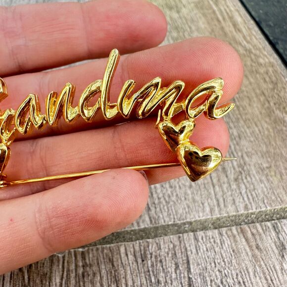 Vintage Jewelry Gold Tone Grandma Brooch Pin - Picture 4 of 5